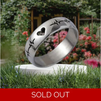 Vintage-Style Titanium Steel Ring with Heart design